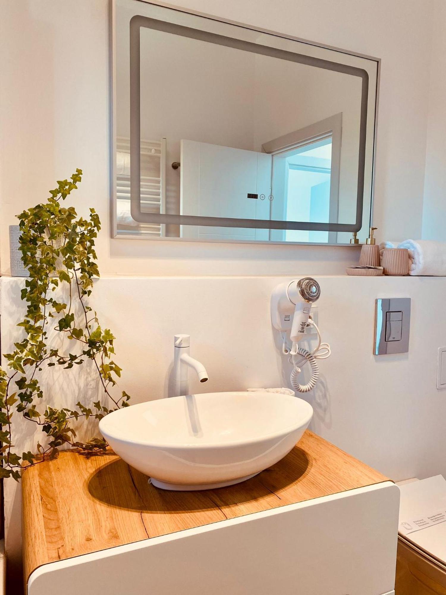 Residence Odaile #3 Otopeni Ngoại thất bức ảnh